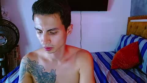Snapshot of velk_hot1 chatting on May 25, 7:53 pm velk_hot1 online show from May 25, 7:53 pm