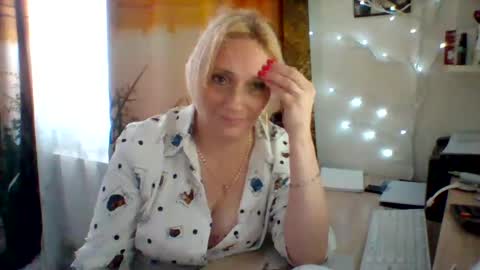 velka_raspberry online show from July 24, 8:01 am