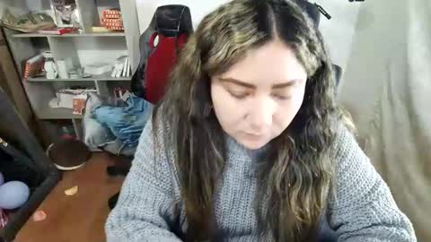 Snapshot of vellarossa chatting on November 26, 10:44 pm Im VelaI will be Christmas and New Year with my family December 22 to January 13 I will miss you guys. online show from November 26, 10:44 pm