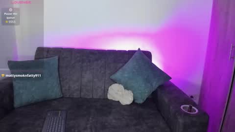 velmoon online show from February 16, 7:21 pm