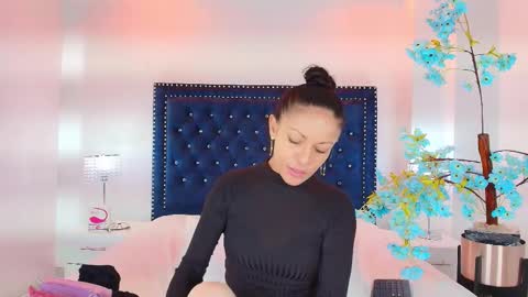 velora_nigth online show from January 17, 11:26 am