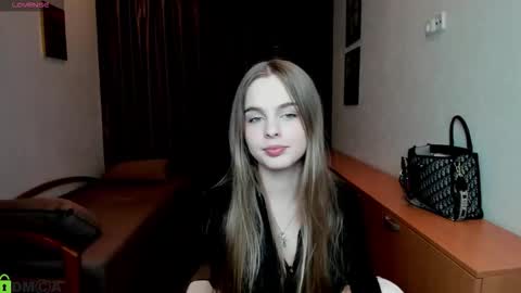 velora_vyxen online show from October 7, 12:02 pm