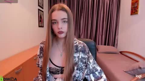 velora_vyxen online show from October 15, 12:27 pm