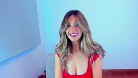 Snapshot of velourmuse chatting on July 10, 11:07 pm Sara online show from July 10, 11:07 pm