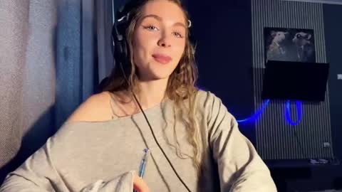 Nia online show from March 15, 12:22 pm