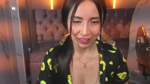 Snapshot of velvet_celeste_b chatting on April 24, 12:29 pm velvet_celeste_b online show from April 24, 12:29 pm