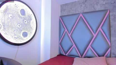 Stefany Y Diego online show from May 11, 4:04 pm