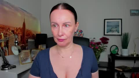 Snapshot of velvet_jasmine chatting on September 9, 5:51 am Jasmine online show from September 9, 5:51 am