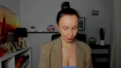 Snapshot of velvet_jasmine chatting on October 23, 5:40 am Jasmine online show from October 23, 5:40 am