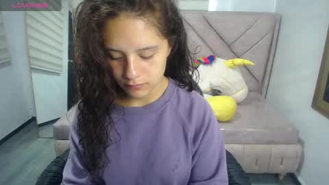 velvet_moon_v online show from September 16, 1:01 pm