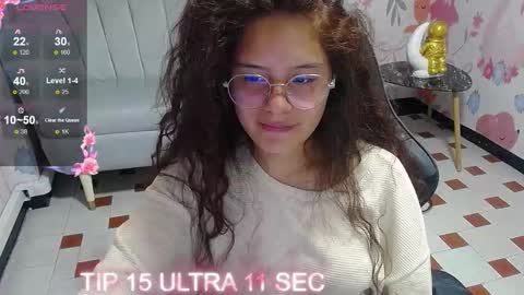 velvet_moon_v online show from March 4, 2:01 pm