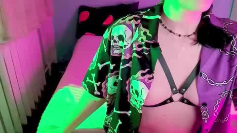 Violet online show from January 21, 6:23 pm