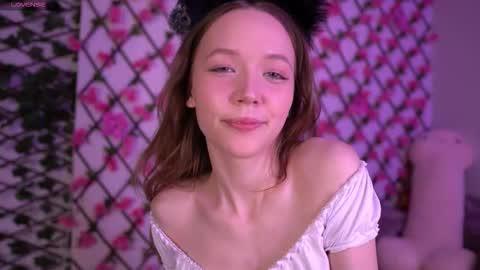 Polly online show from November 6, 6:20 pm