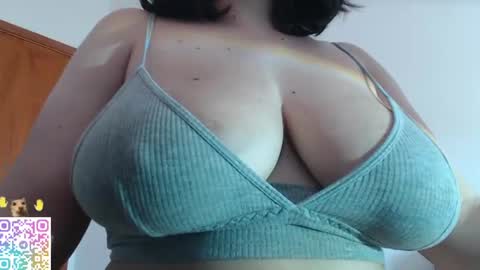 Snapshot of velvetcrystal chatting on July 9, 6:45 pm Crystal PVT OPEN online show from July 9, 6:45 pm