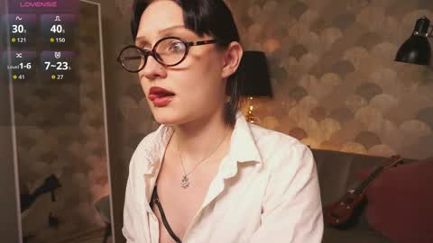 Lily online show from May 8, 9:09 pm