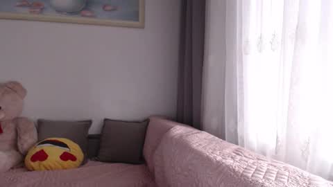 velvetmoon123 online show from December 19, 8:21 am