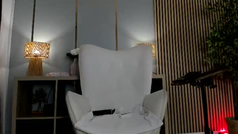 Snapshot of velvetspell chatting on June 28, 3:01 am Velvet online show from June 28, 3:01 am