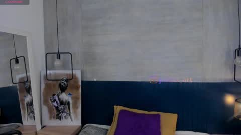 Snapshot of velvettease_ chatting on June 2, 12:51 pm velvettease_ online show from June 2, 12:51 pm