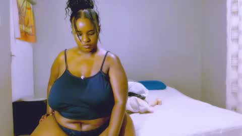 Snapshot of velvetychocolate1 chatting on February 14, 1:34 am velvetychocolate1 online show from February 14, 1:34 am