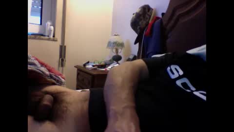 ven1977 online show from December 1, 4:29 pm