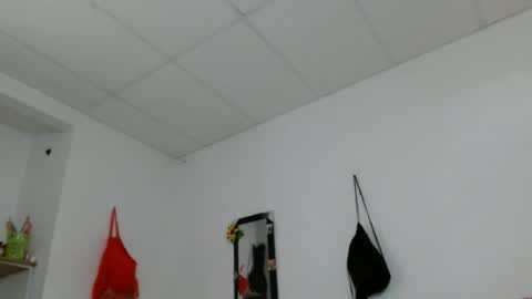 Snapshot of venecasexy44 chatting on July 8, 2:10 pm venecasexy44 online show from July 8, 2:10 pm