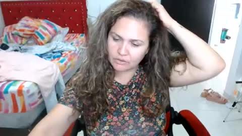 Snapshot of venecasexy44 chatting on July 30, 4:39 pm venecasexy44 online show from July 30, 4:39 pm