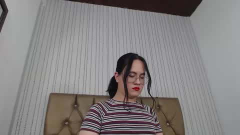 Snapshot of veneno_hot chatting on December 19, 5:18 pm veneno hot online show from December 19, 5:18 pm