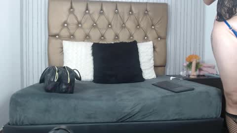Snapshot of veneno_hot chatting on January 22, 1:21 pm veneno hot online show from January 22, 1:21 pm