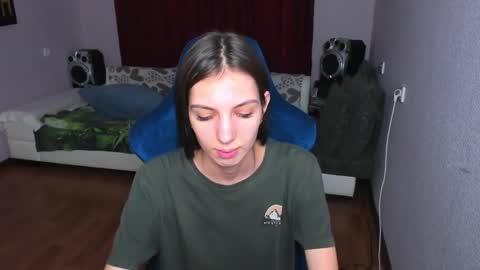 Snapshot of veneradi615 chatting on January 31, 7:40 pm veneradi615 online show from January 31, 7:40 pm