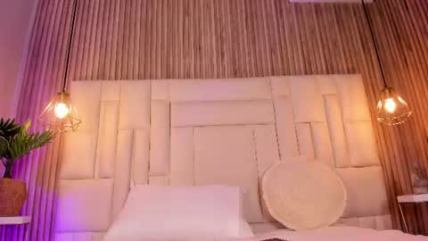 venez sofia  online show from June 15, 5:37 pm