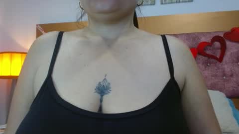 Snapshot of vennuss89 chatting on September 28, 9:03 am vennuss89 online show from September 28, 9:03 am