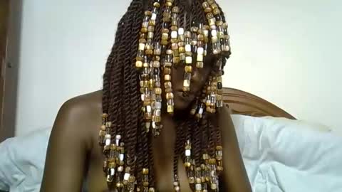 Snapshot of venom_kisses5050 chatting on February 19, 11:45 pm venom_kisses5050 online show from February 19, 11:45 pm