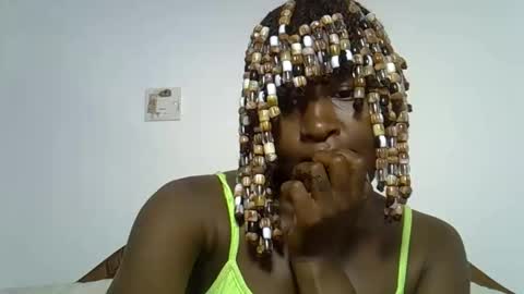 Snapshot of venom_kisses5050 chatting on March 1, 4:42 pm venom_kisses5050 online show from March 1, 4:42 pm