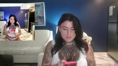 Snapshot of ventressinkbaby chatting on November 22, 12:20 am VentressInk online show from November 22, 12:20 am