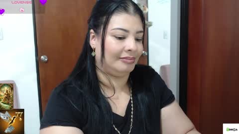 Snapshot of venus1111_ chatting on April 8, 9:59 pm HI IM VENUS SMALL BOOBS BIG HEART WARM PUSSY online show from April 8, 9:59 pm