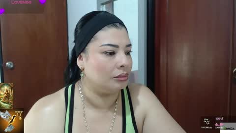 Snapshot of venus1111_ chatting on May 12, 10:18 pm HI IM VENUS SMALL BOOBS BIG HEART WARM PUSSY online show from May 12, 10:18 pm