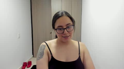Snapshot of venus_cat_ chatting on October 15, 12:55 am Venus online show from October 15, 12:55 am