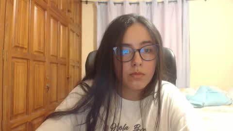 Snapshot of venus_cat_ chatting on December 5, 1:14 am Venus online show from December 5, 1:14 am