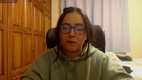 Snapshot of venus_cat_ chatting on December 14, 8:52 am Venus online show from December 14, 8:52 am