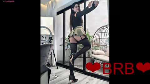 VENUS online show from April 27, 11:30 am