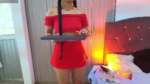 Snapshot of venus_hexxx chatting on June 13, 11:30 am venus_hexxx online show from June 13, 11:30 am