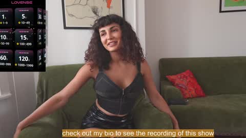 Bella online show from September 18, 2:19 pm