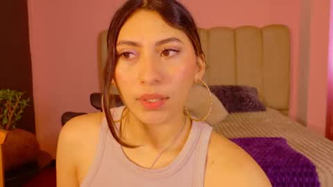 Snapshot of venus_latin_01 chatting on March 20, 2:33 pm Mary online show from March 20, 2:33 pm