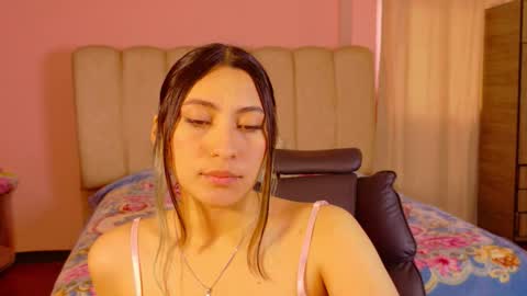 Snapshot of venus_latin_01 chatting on March 25, 2:45 pm Mary online show from March 25, 2:45 pm