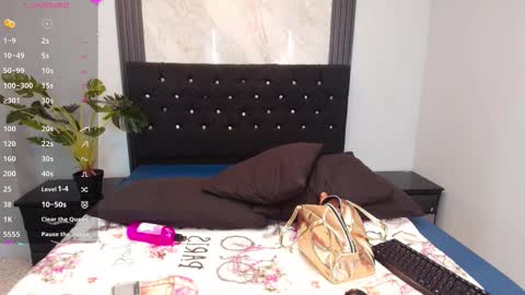 Snapshot of venus_medussa chatting on November 30, 7:51 pm Medussa online show from November 30, 7:51 pm