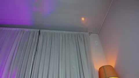 Snapshot of venus_naughty_1 chatting on July 22, 1:19 am Sofi online show from July 22, 1:19 am