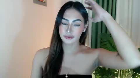 Snapshot of venus_sunrise07xx chatting on November 9, 9:57 pm Venus Sunrise Bombshell online show from November 9, 9:57 pm