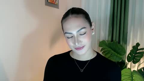 Snapshot of venus_sunrise07xx chatting on January 14, 7:30 pm Venus Sunrise Bombshell online show from January 14, 7:30 pm