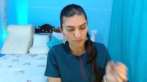 Snapshot of venus_swet chatting on February 6, 1:05 am Catalina online show from February 6, 1:05 am