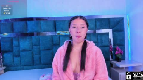 Snapshot of venus_velez chatting on January 15, 1:09 pm Venus online show from January 15, 1:09 pm